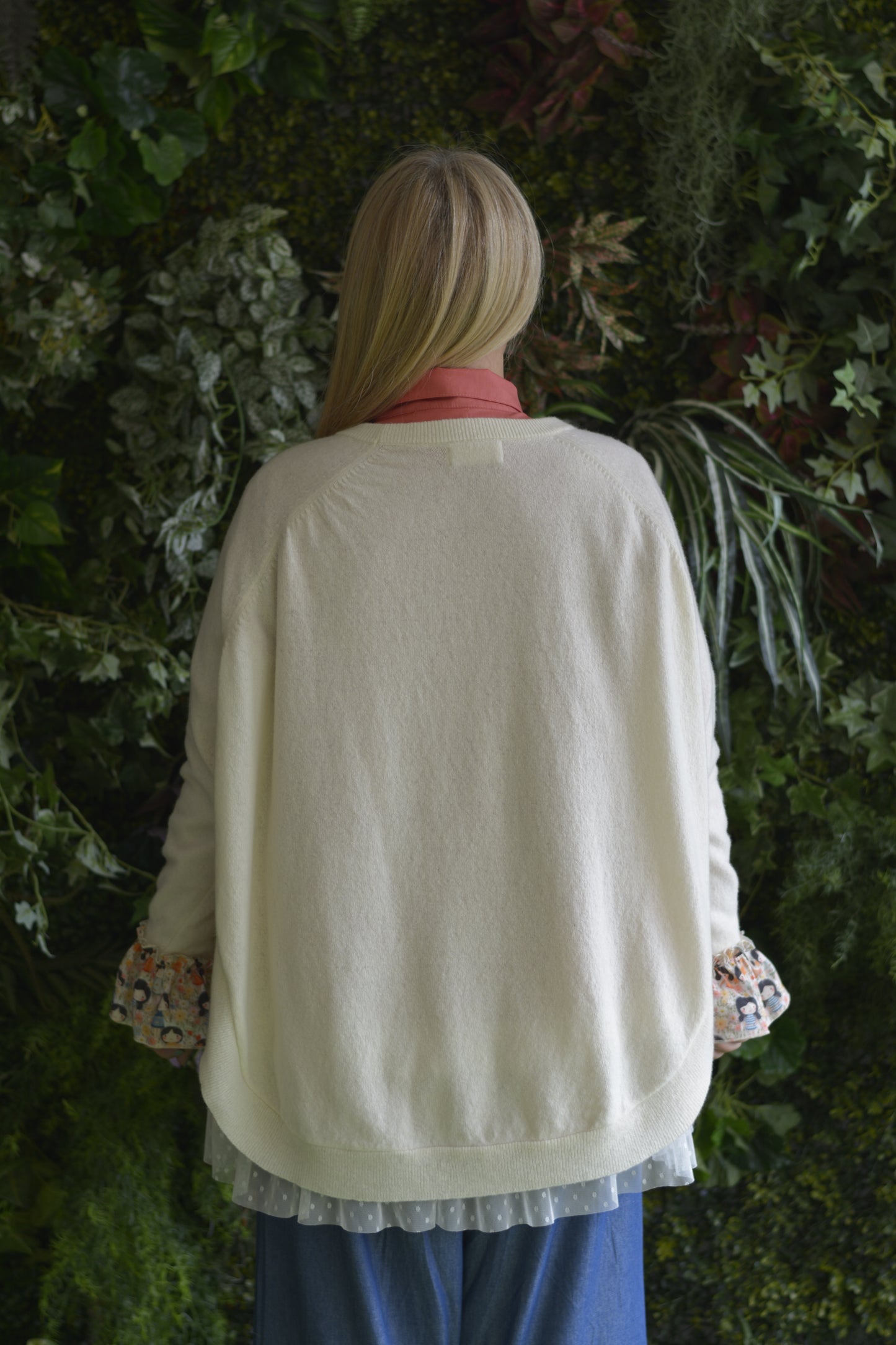 Camisola Lambezul Cru Bolso Bonecas