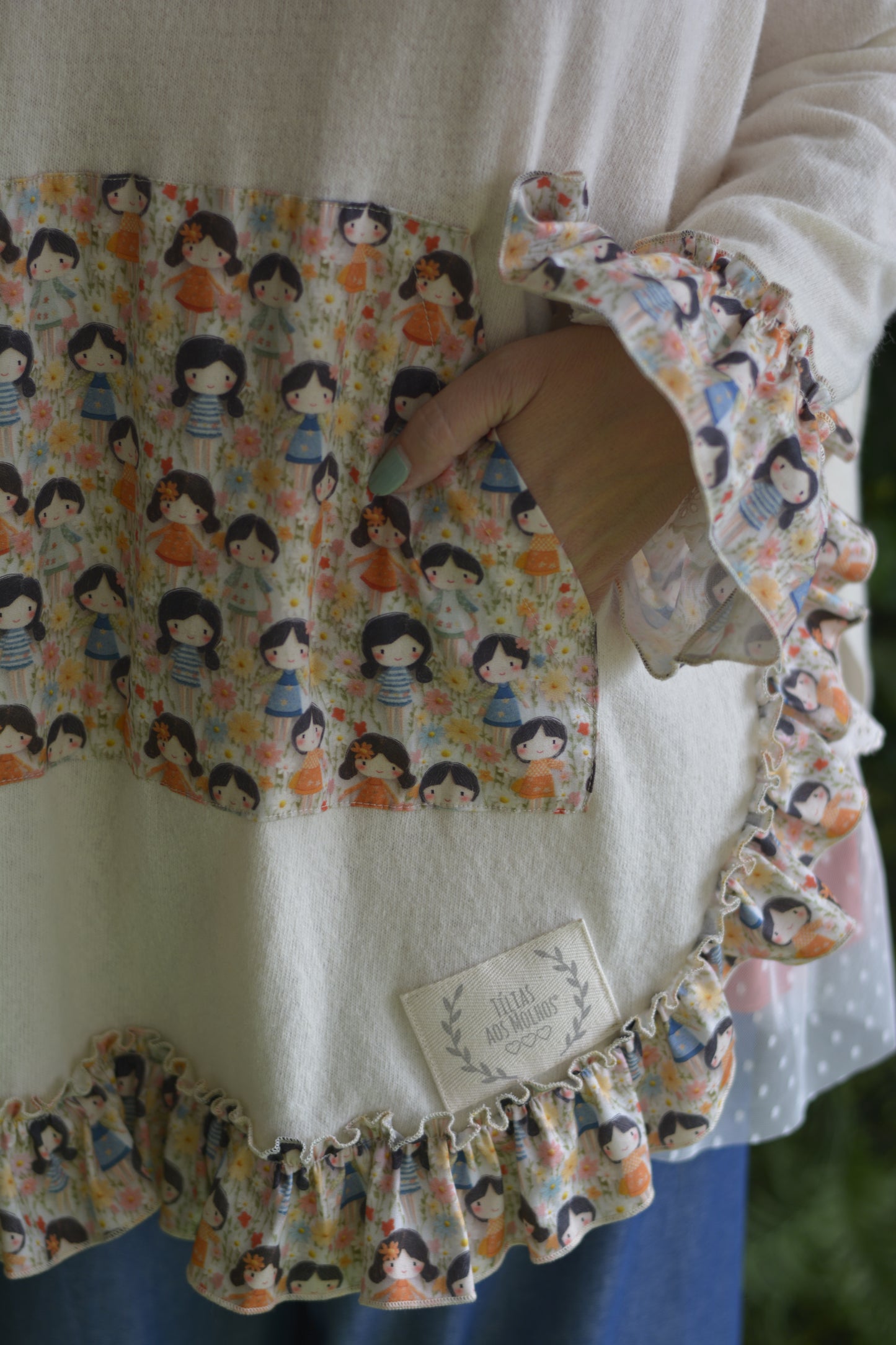 Camisola Lambezul Cru Bolso Bonecas