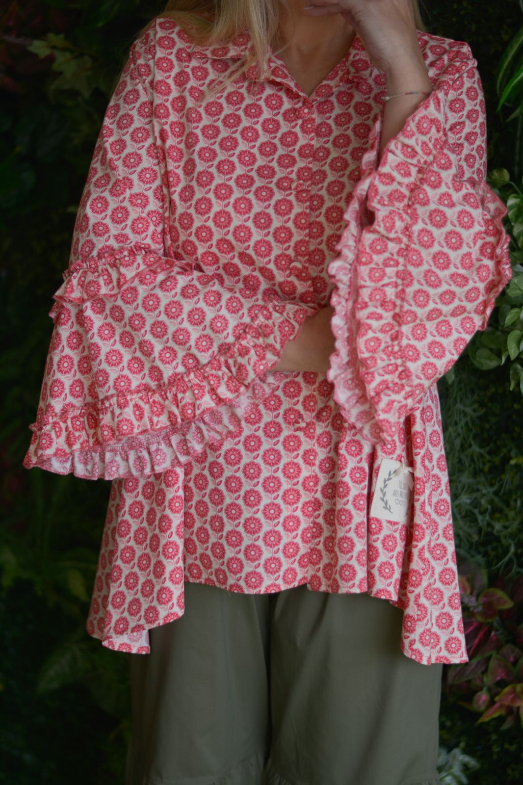 Camisa flores rosa
