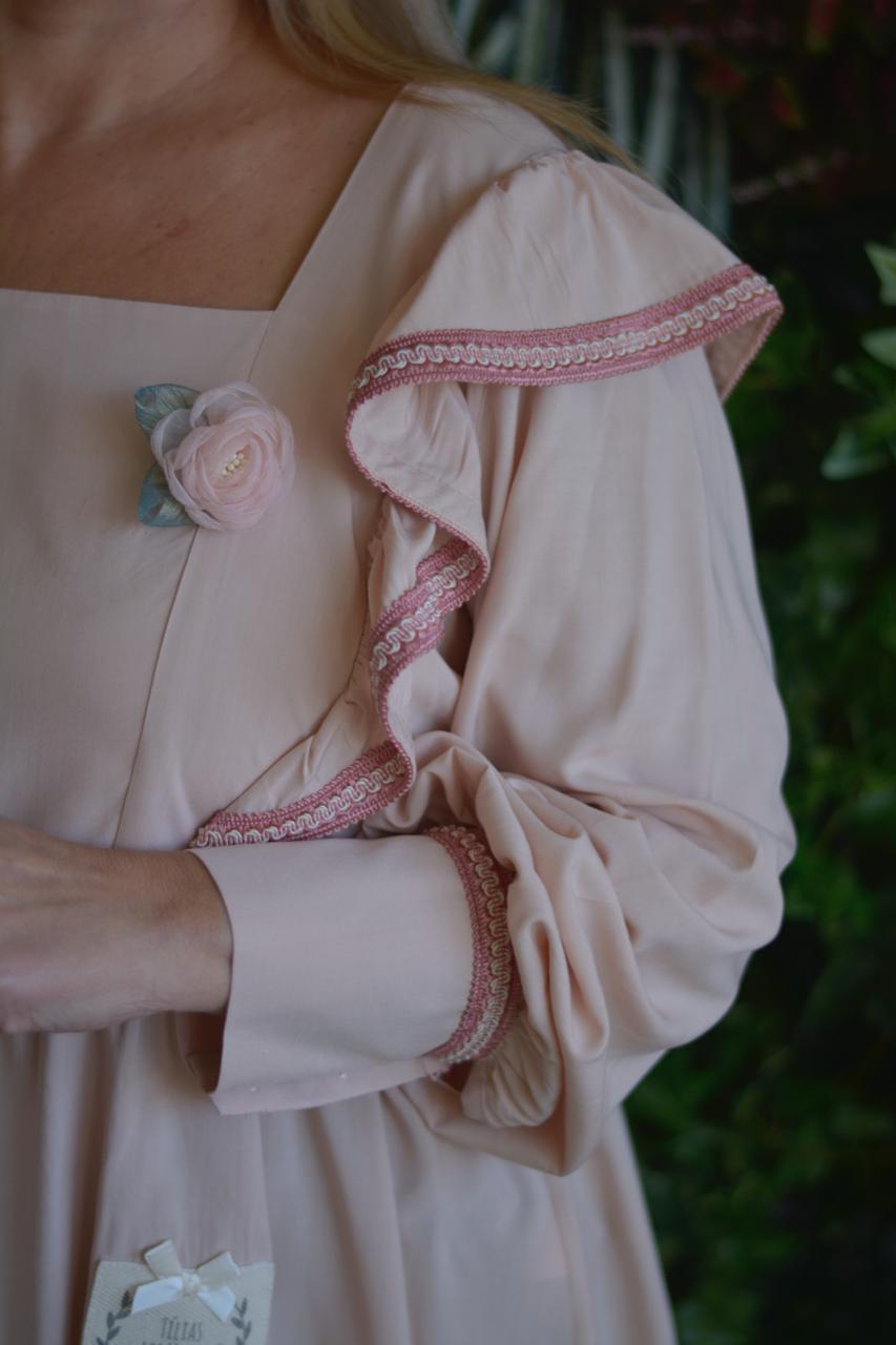 Túnica rosa pastel