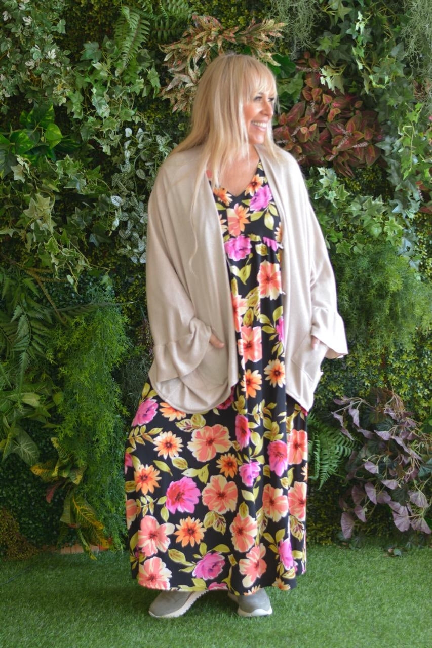Vestido preto flores