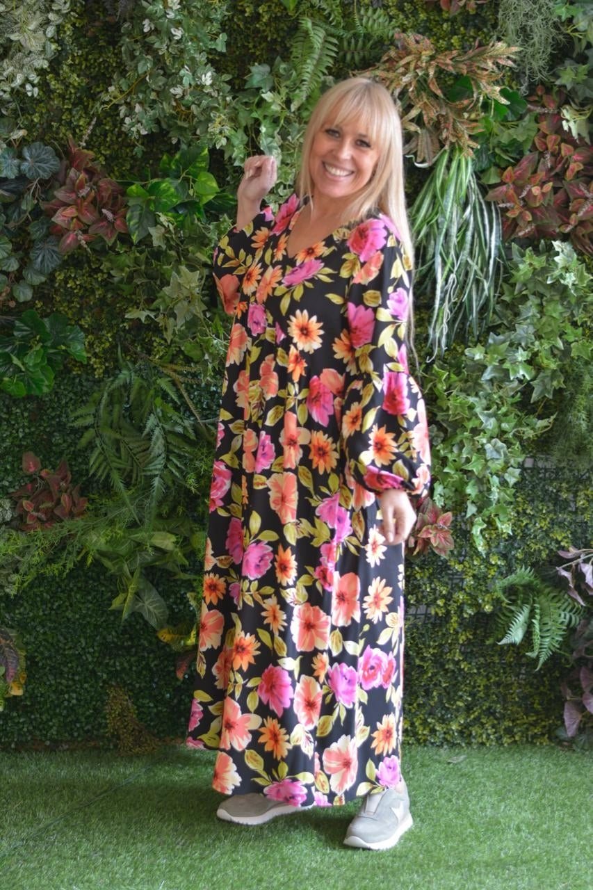 Vestido preto flores