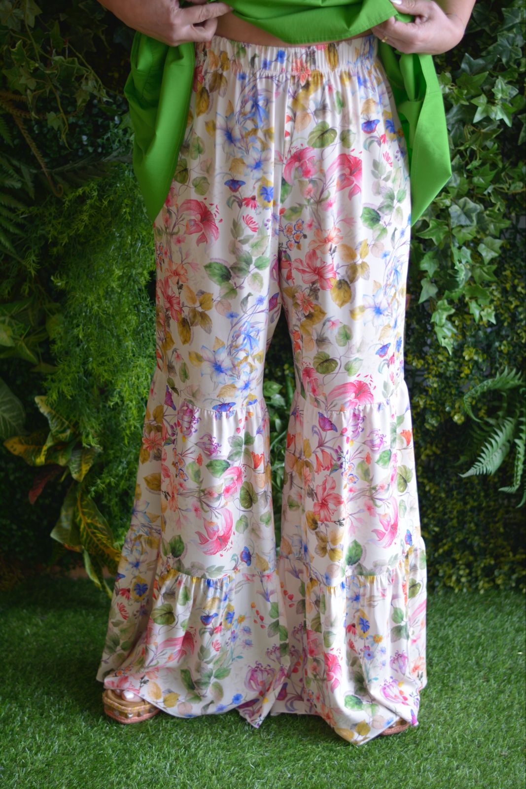 Pantalonas creme flores