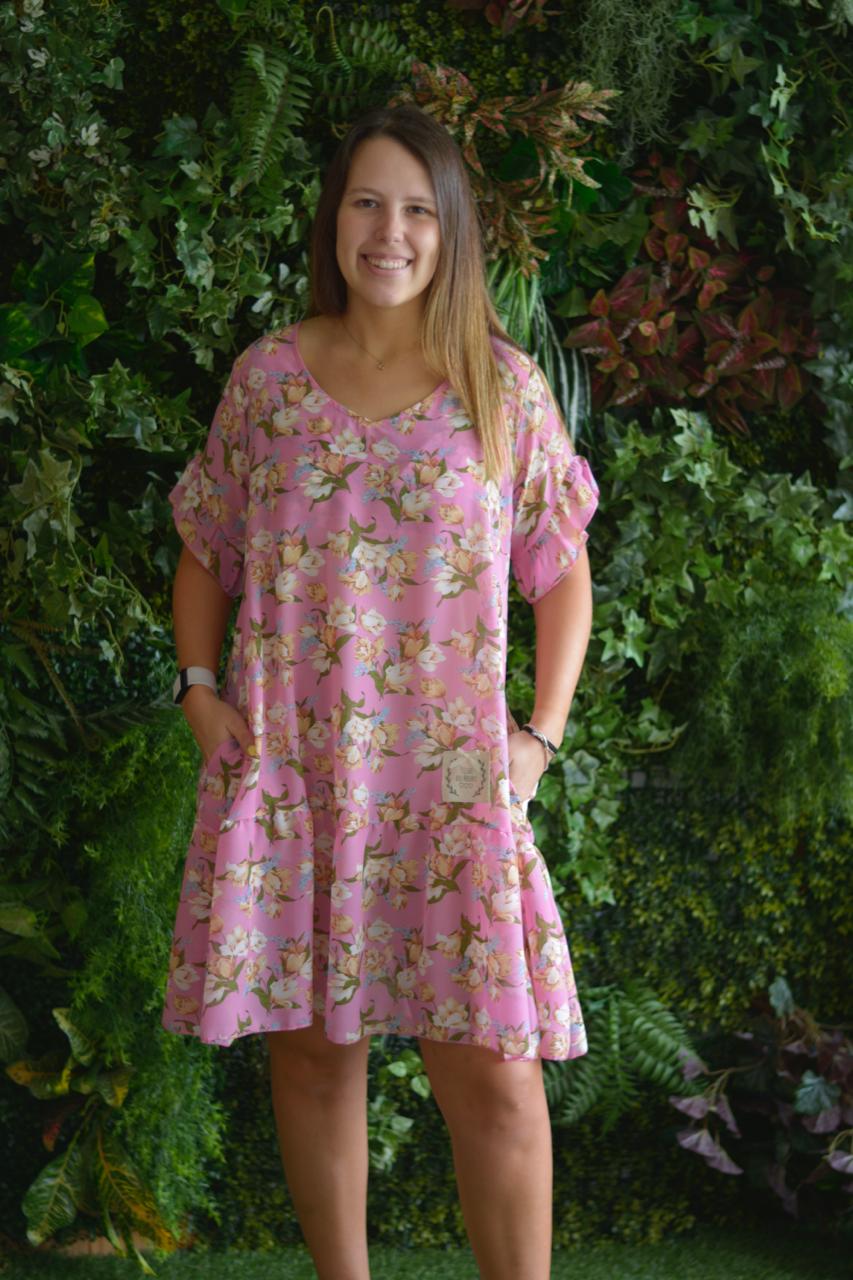 Vestido curto rosa flores