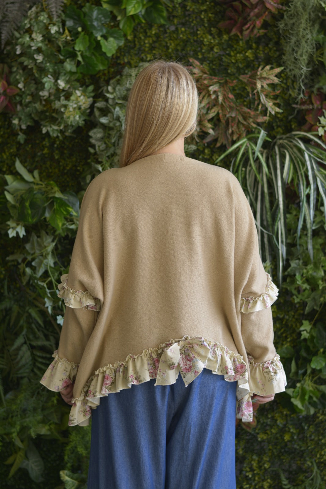 Camisola Lambezul Creme Bolso Flores