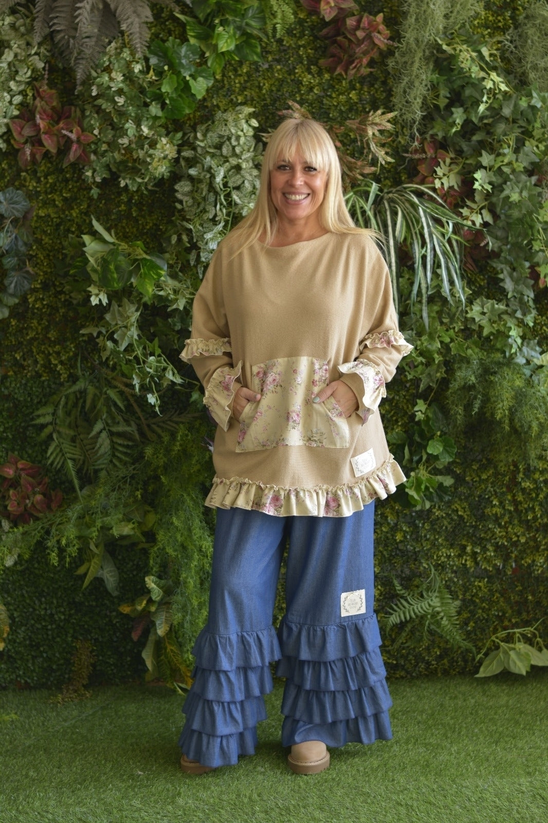 Camisola Lambezul Creme Bolso Flores