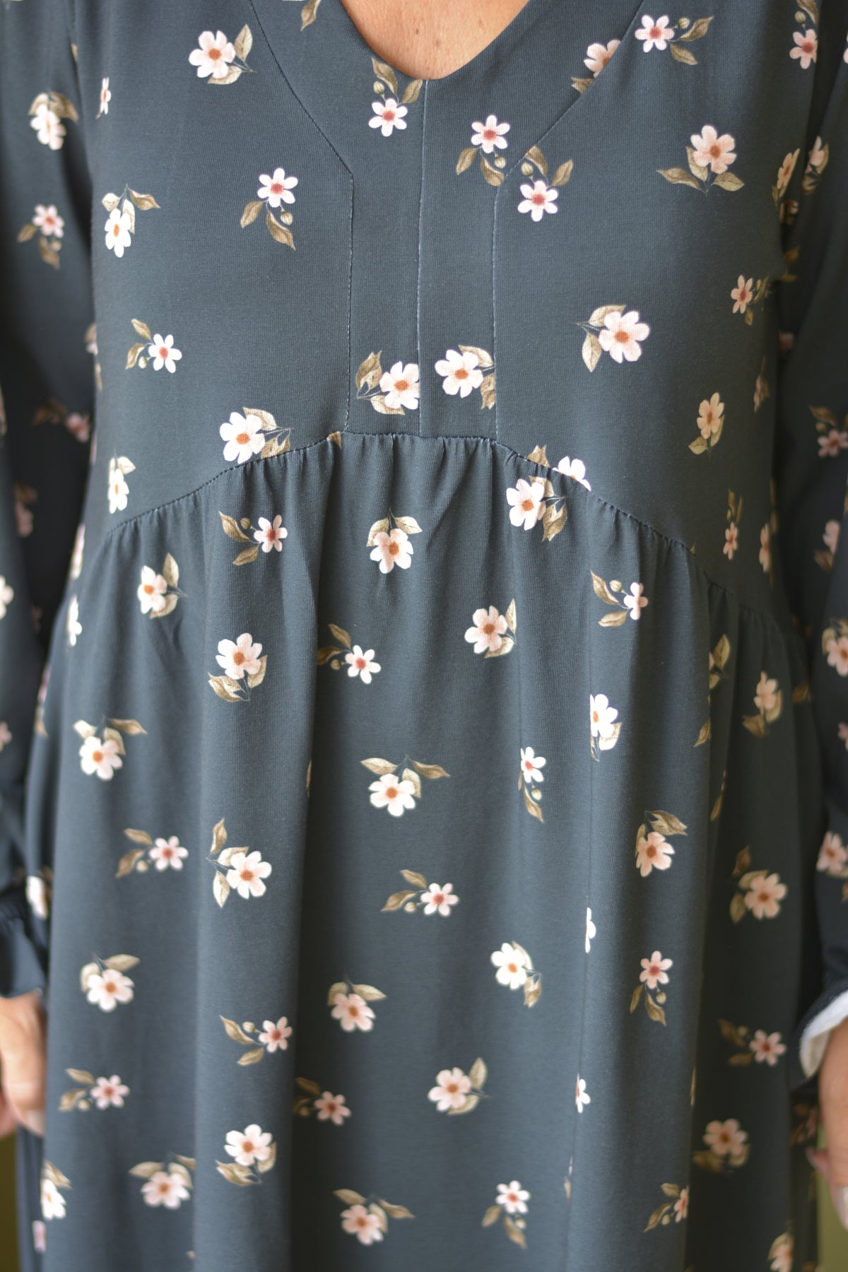 Vestido Marinho Flores