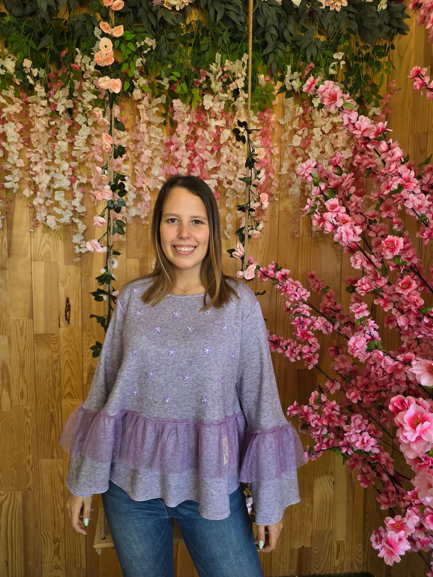 Camisola lilás com florzinhas