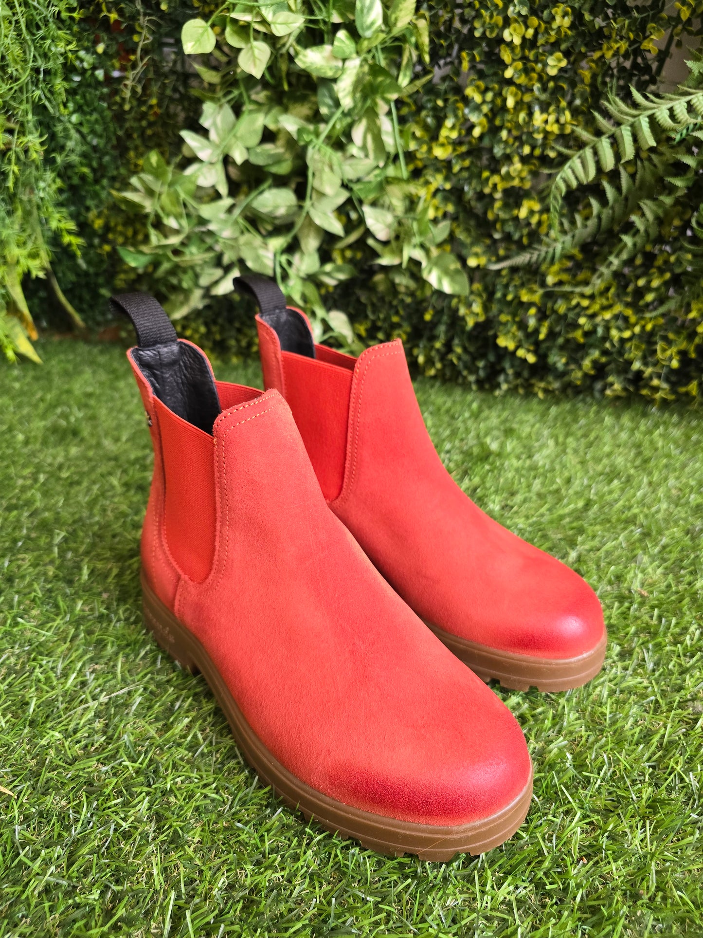 Botas Cubanas em Camurça Vermelha