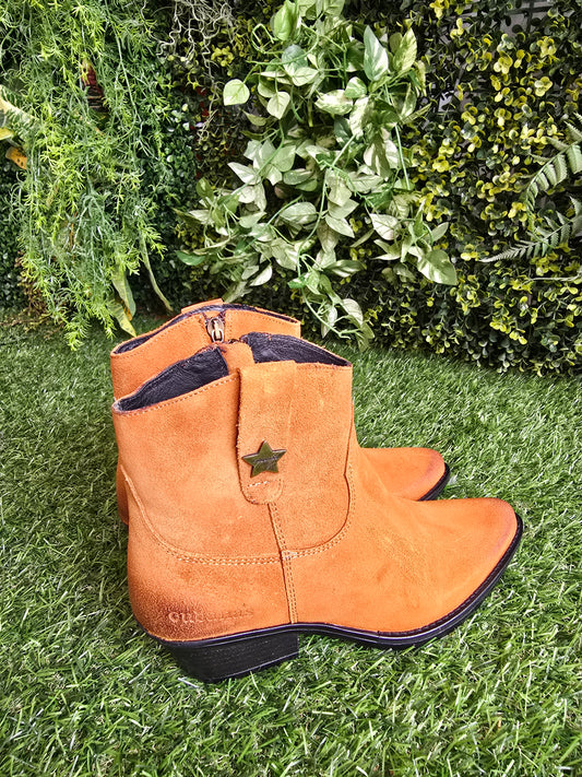 Botas Cubanas em Camurça Camel