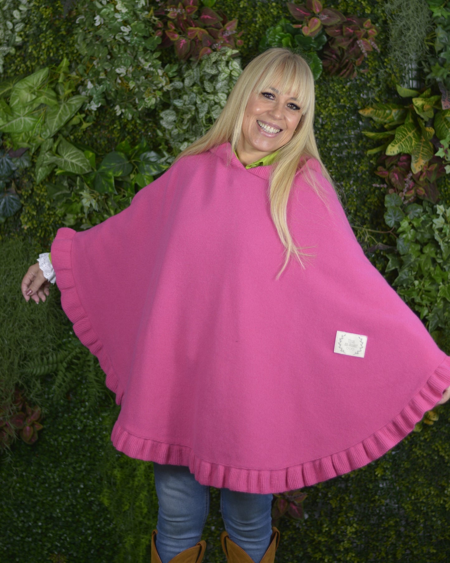 Poncho Lambezul Fuschia