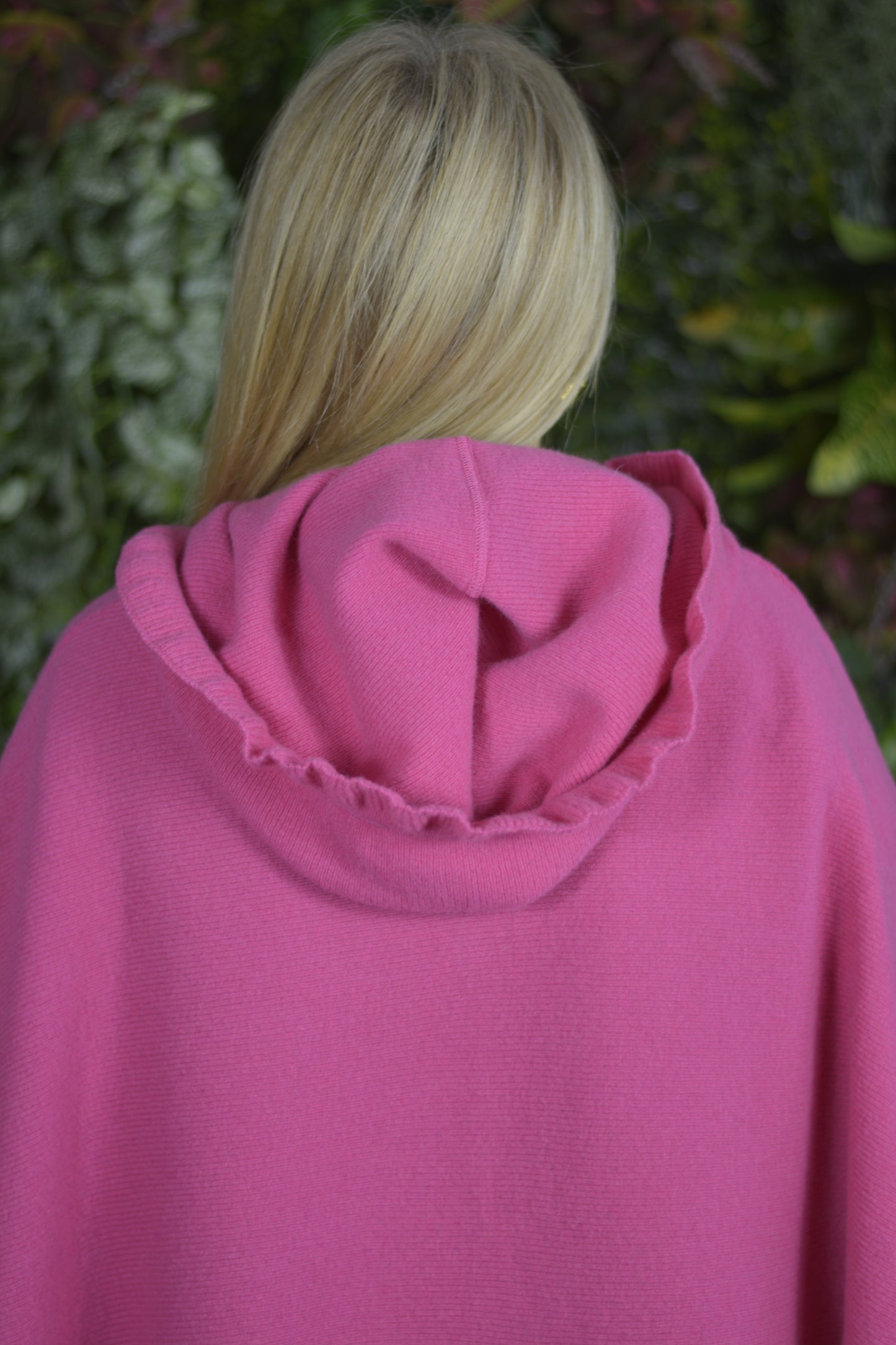 Poncho Lambezul Fuschia