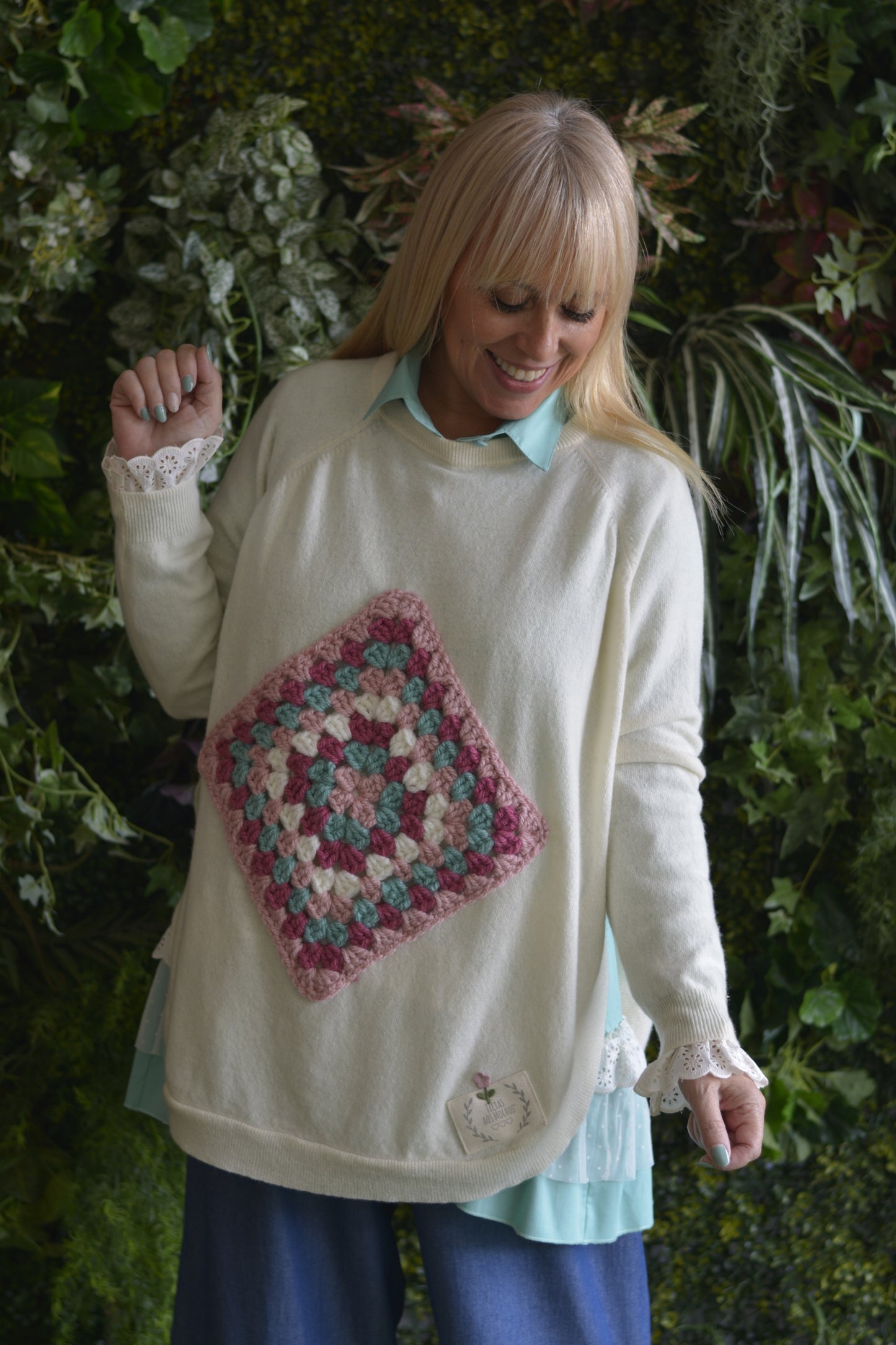 Camisola Lambezul Cru Patch Crochet