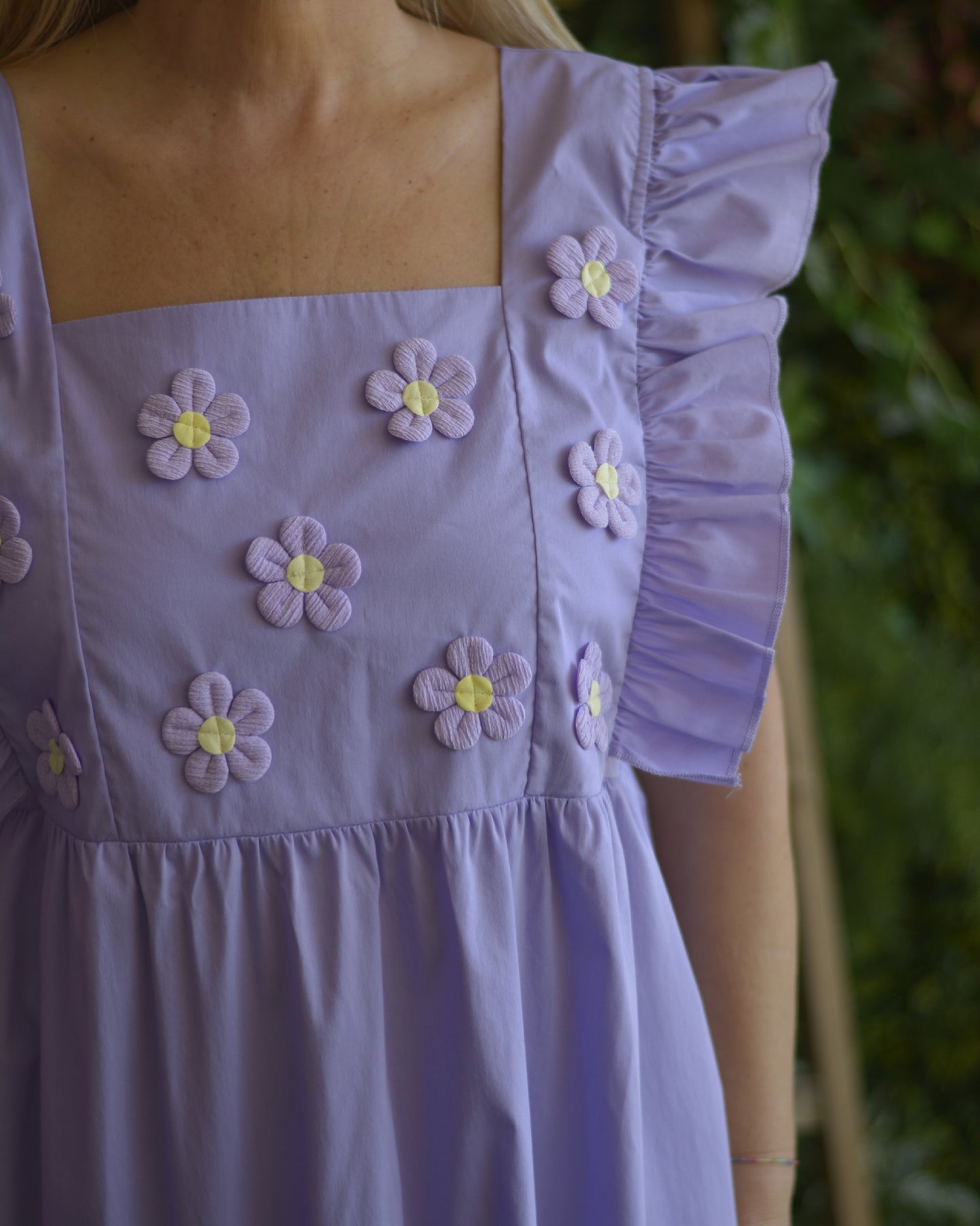 Vestido Lilás Flores