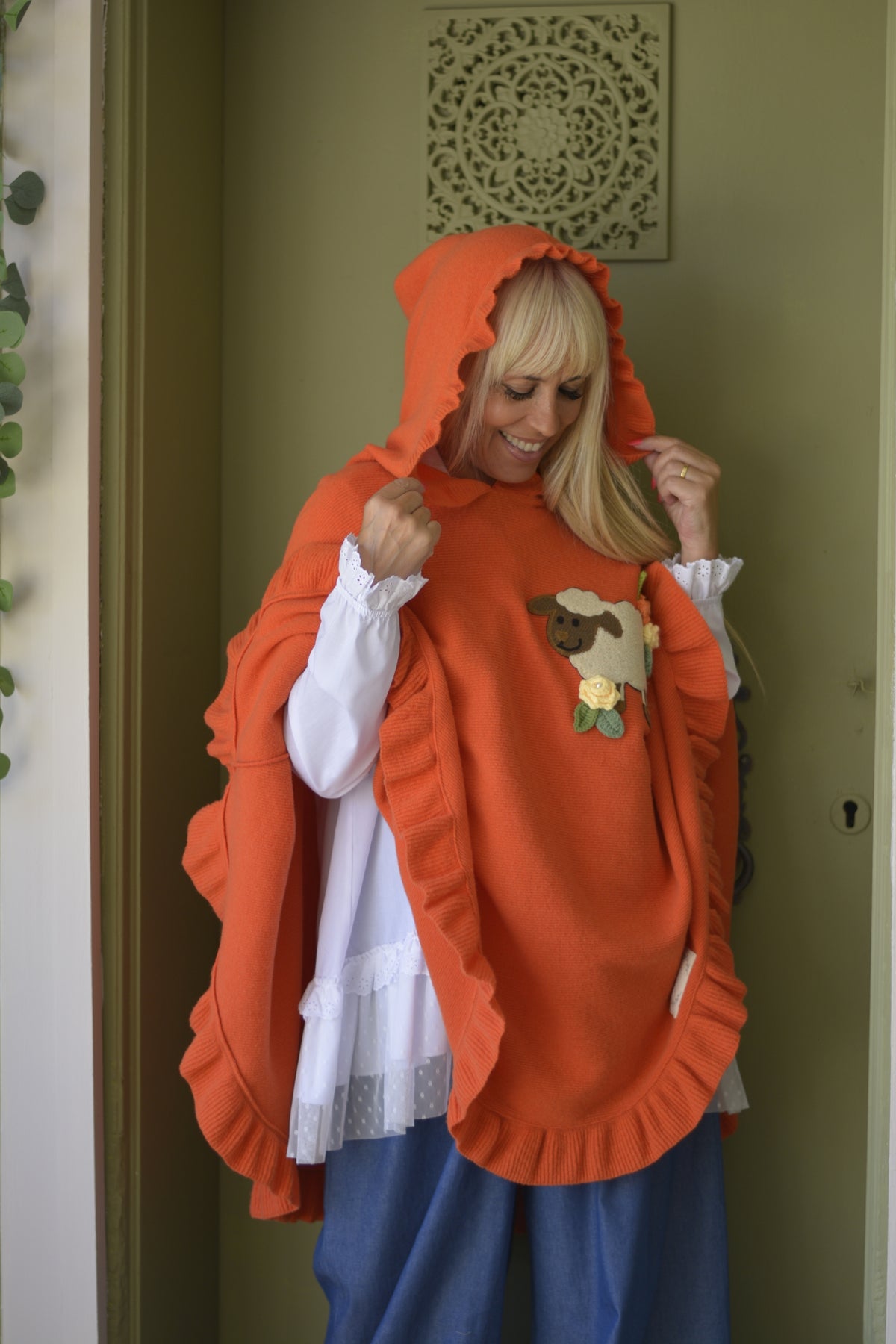Poncho Lambezul Laranja Ovelha