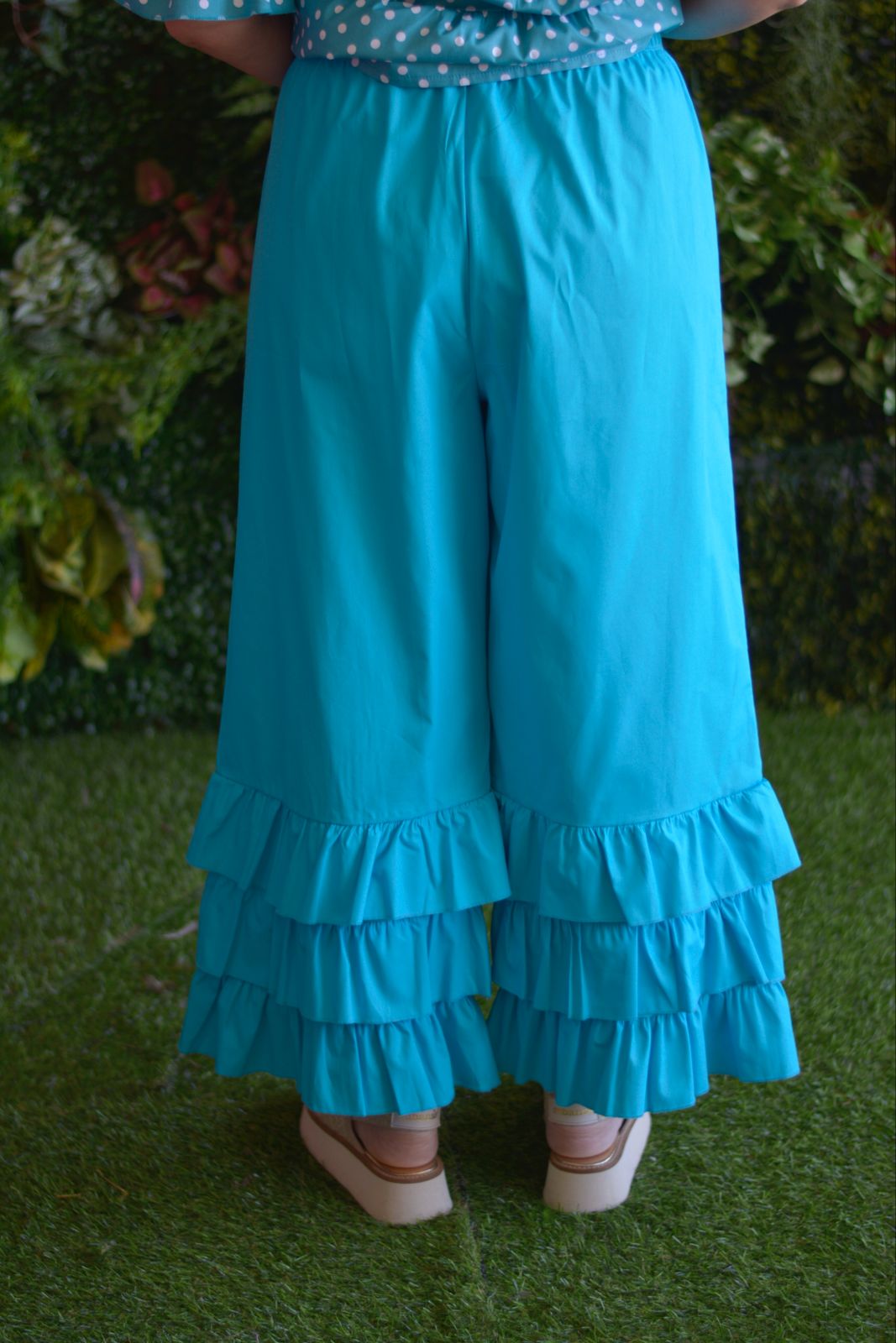 Pantalonas folhos turquesa