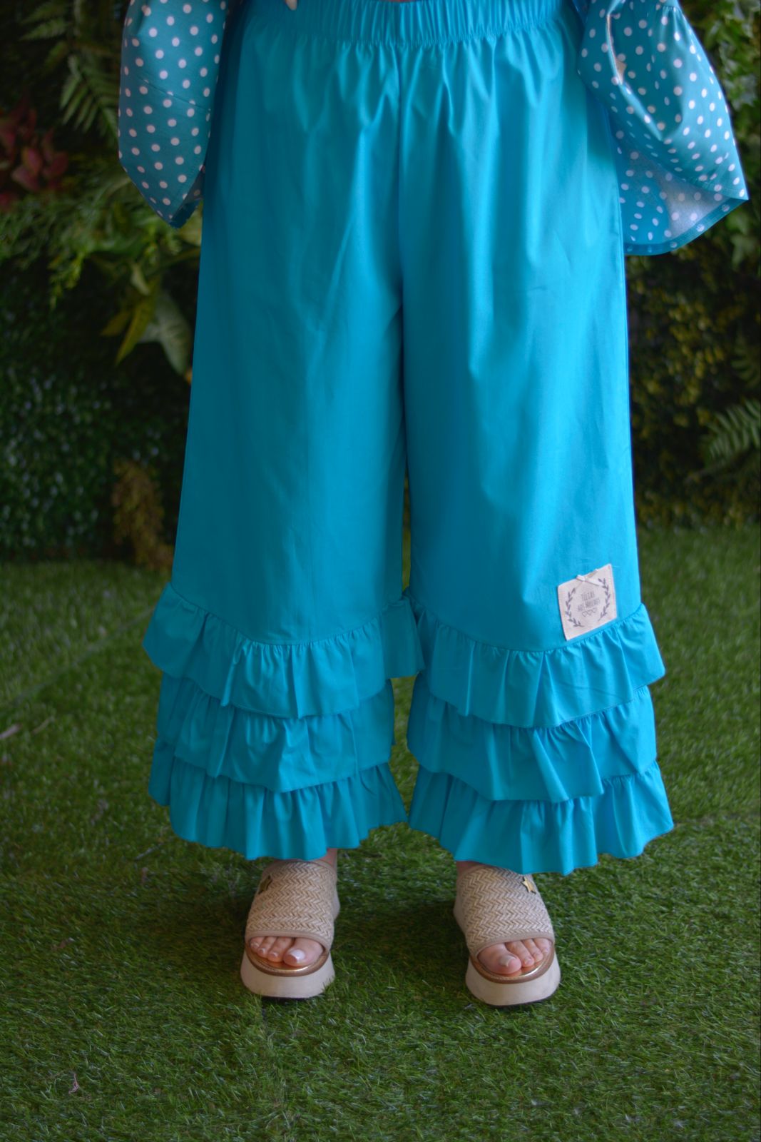 Pantalonas folhos turquesa