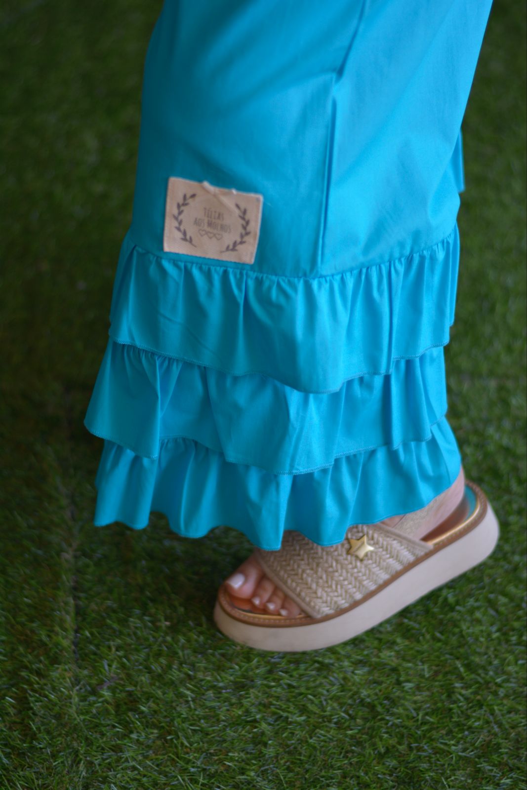 Pantalonas folhos turquesa
