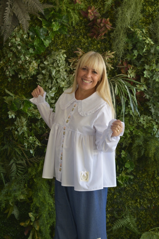 Túnica Branca com Florzinhas