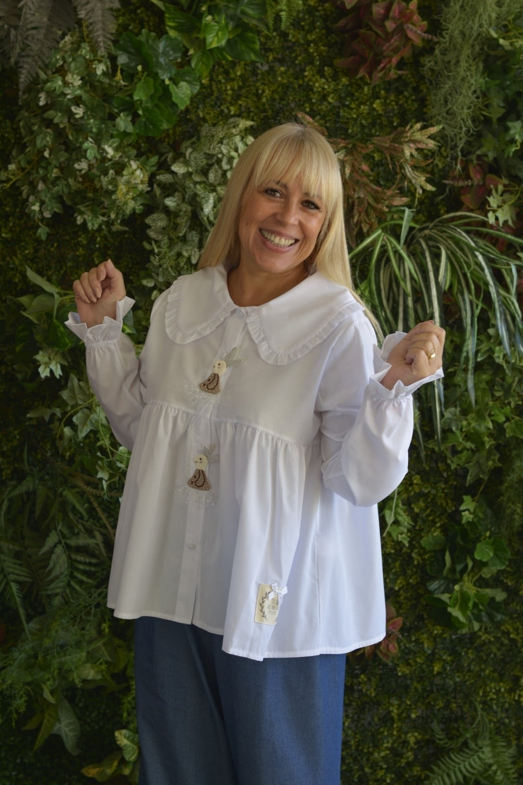 Túnica Branca com Coelhinhas