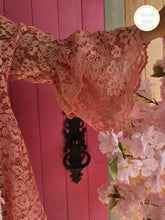 Carregar imagem no visualizador da galeria, Túnica renda rosa

