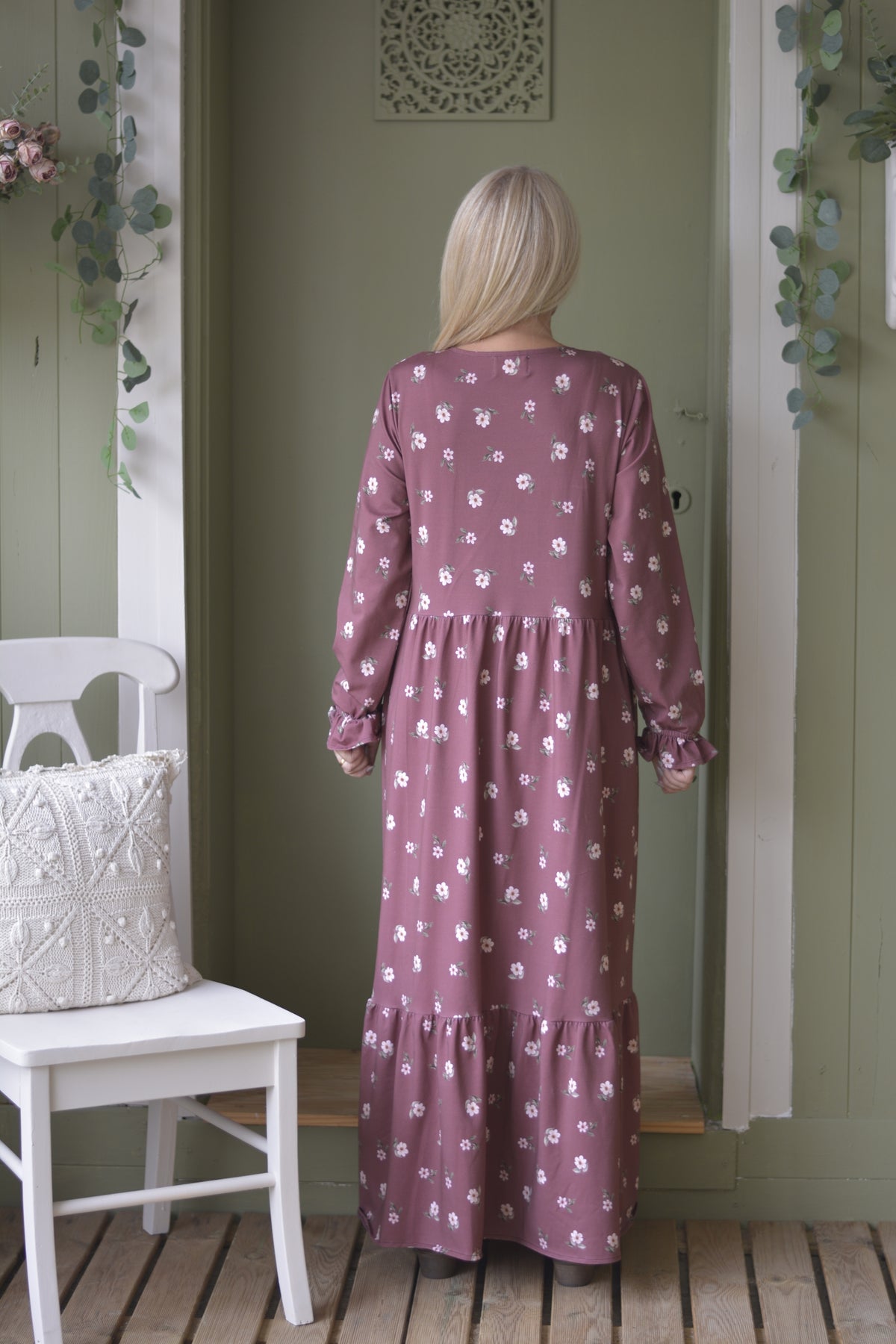 Vestido Castanho Flores