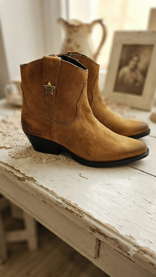 Botas Cubanas em Camurça Camel