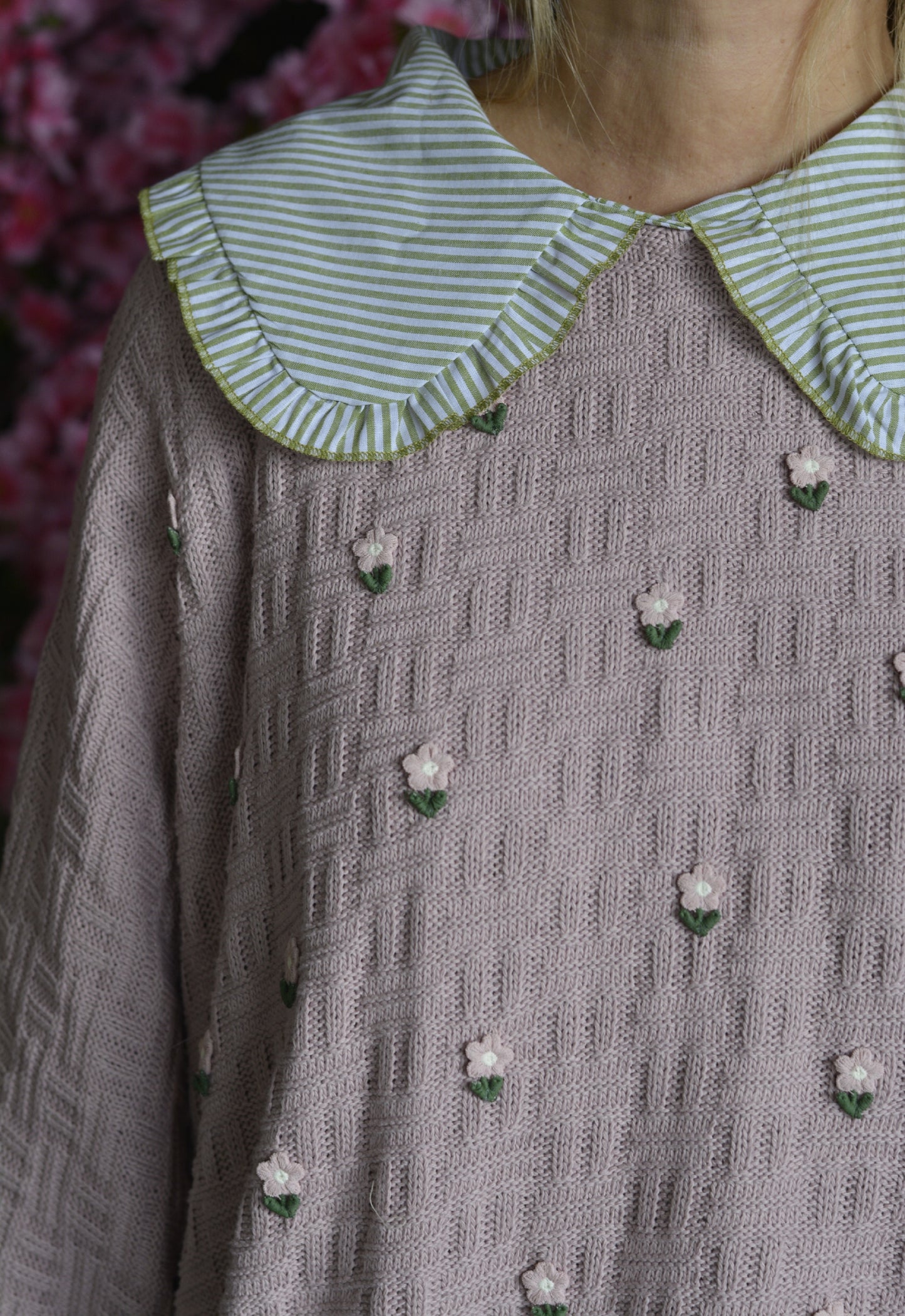 Poncho Rosa com Flores