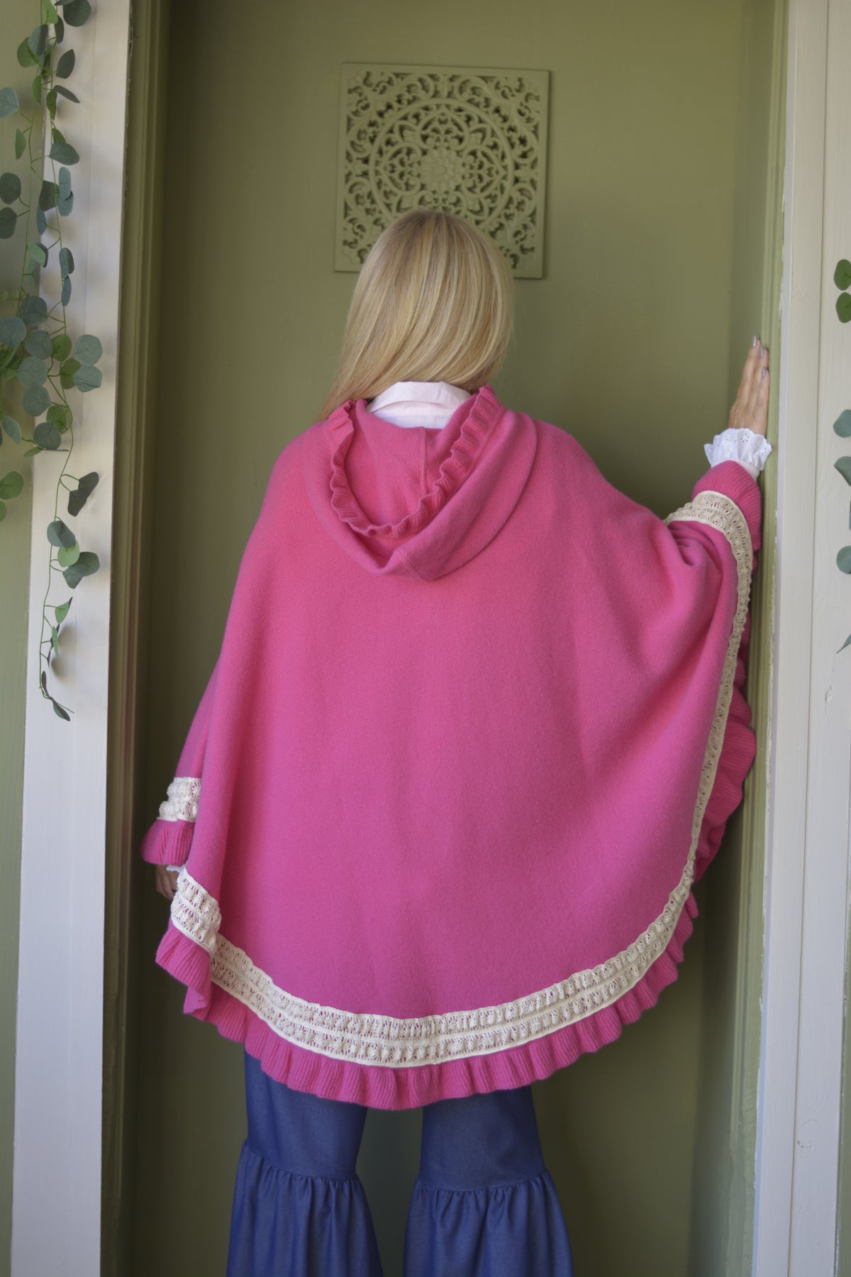 Poncho Lambezul Fuschia Ursa