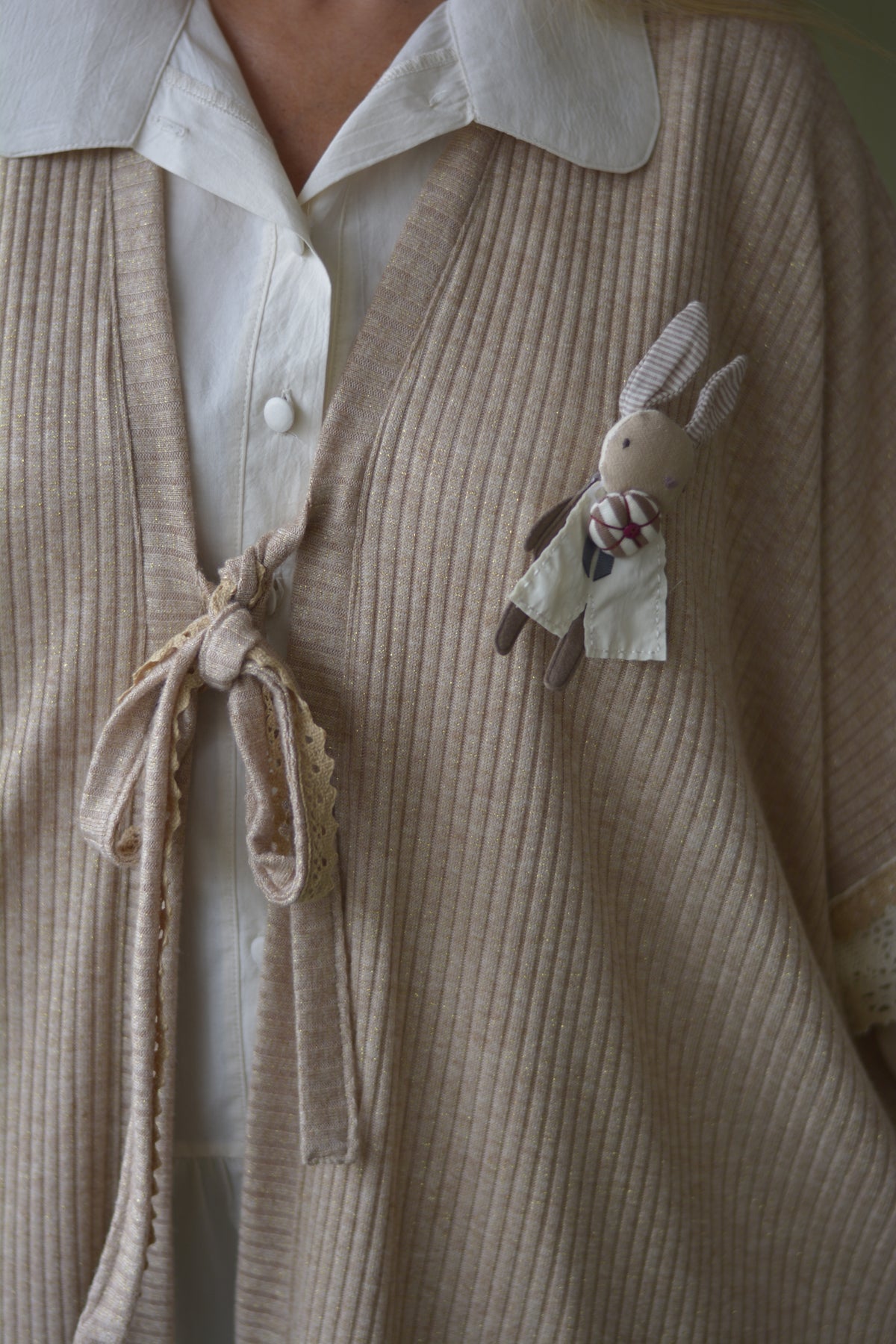 Kimono Camel com Fio Dourado