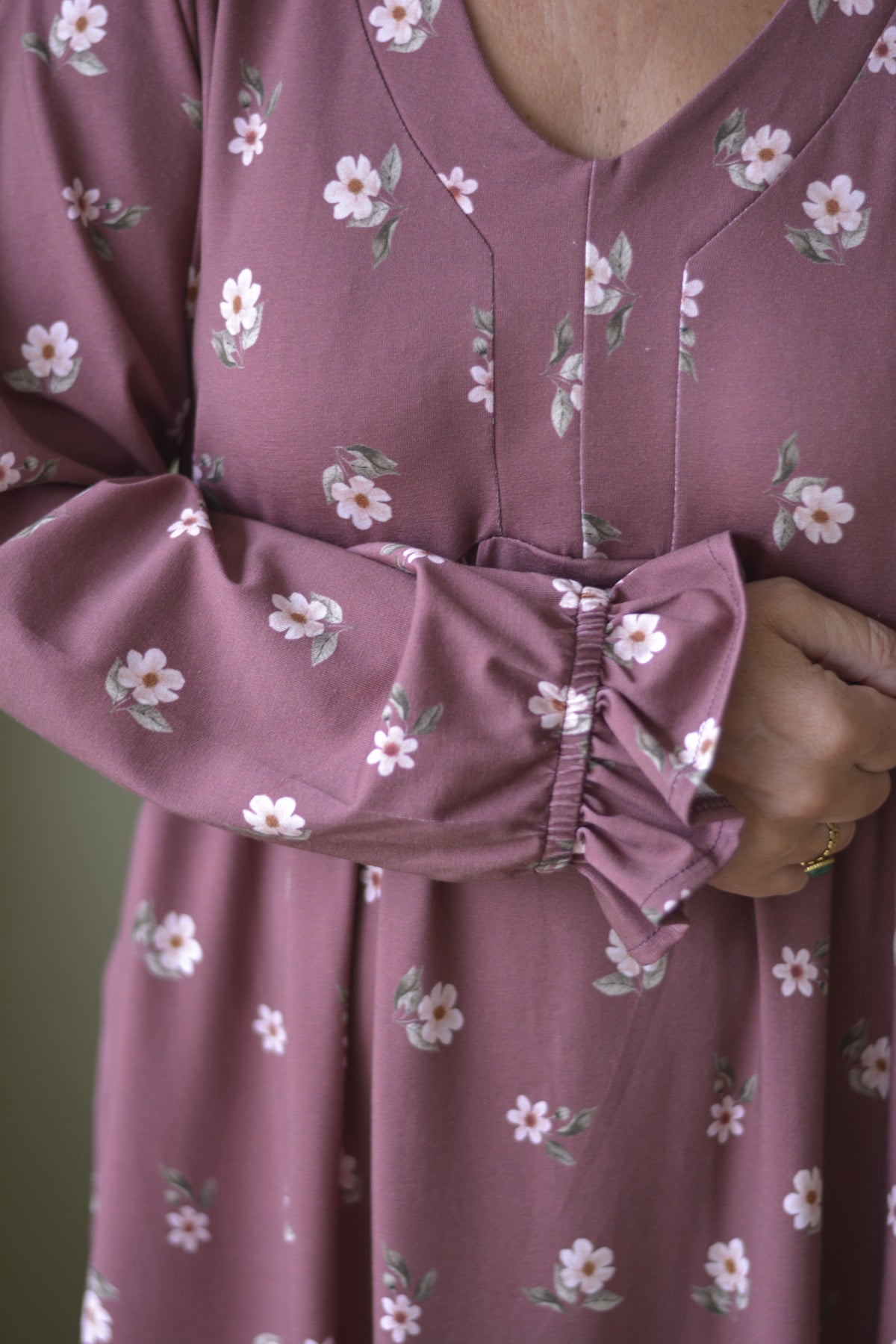 Vestido Castanho Flores